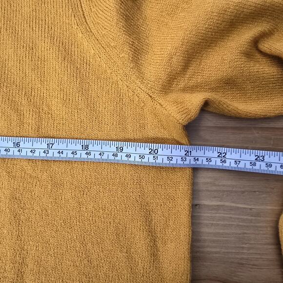 Banana Republic Petite Women's Mustard Yellow Pullover Turtleneck Sweater - Picture 6 of 7